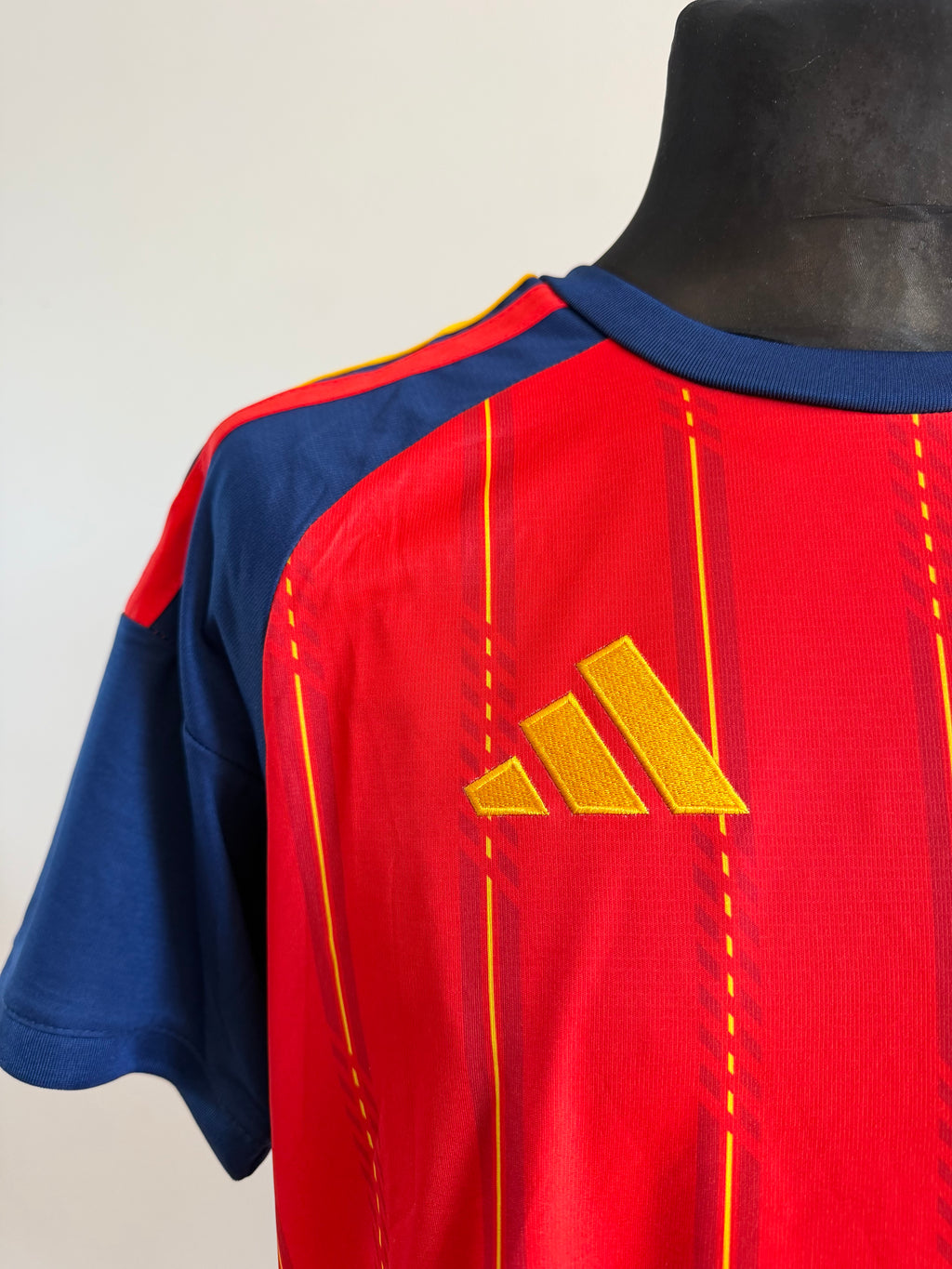 Spain 2026 Adidas domácí dres