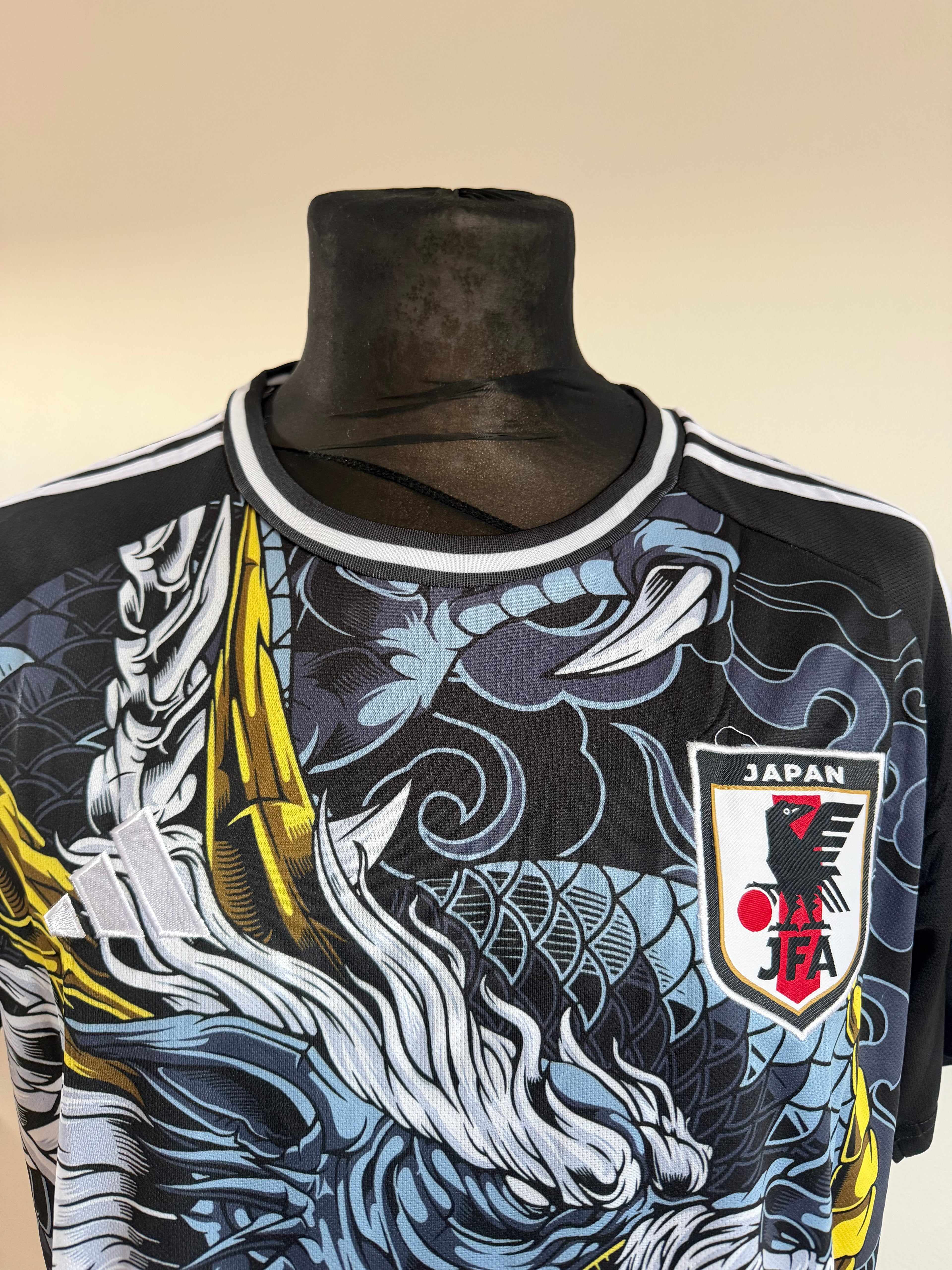 Japan Adidas national team BlackDragon Dres