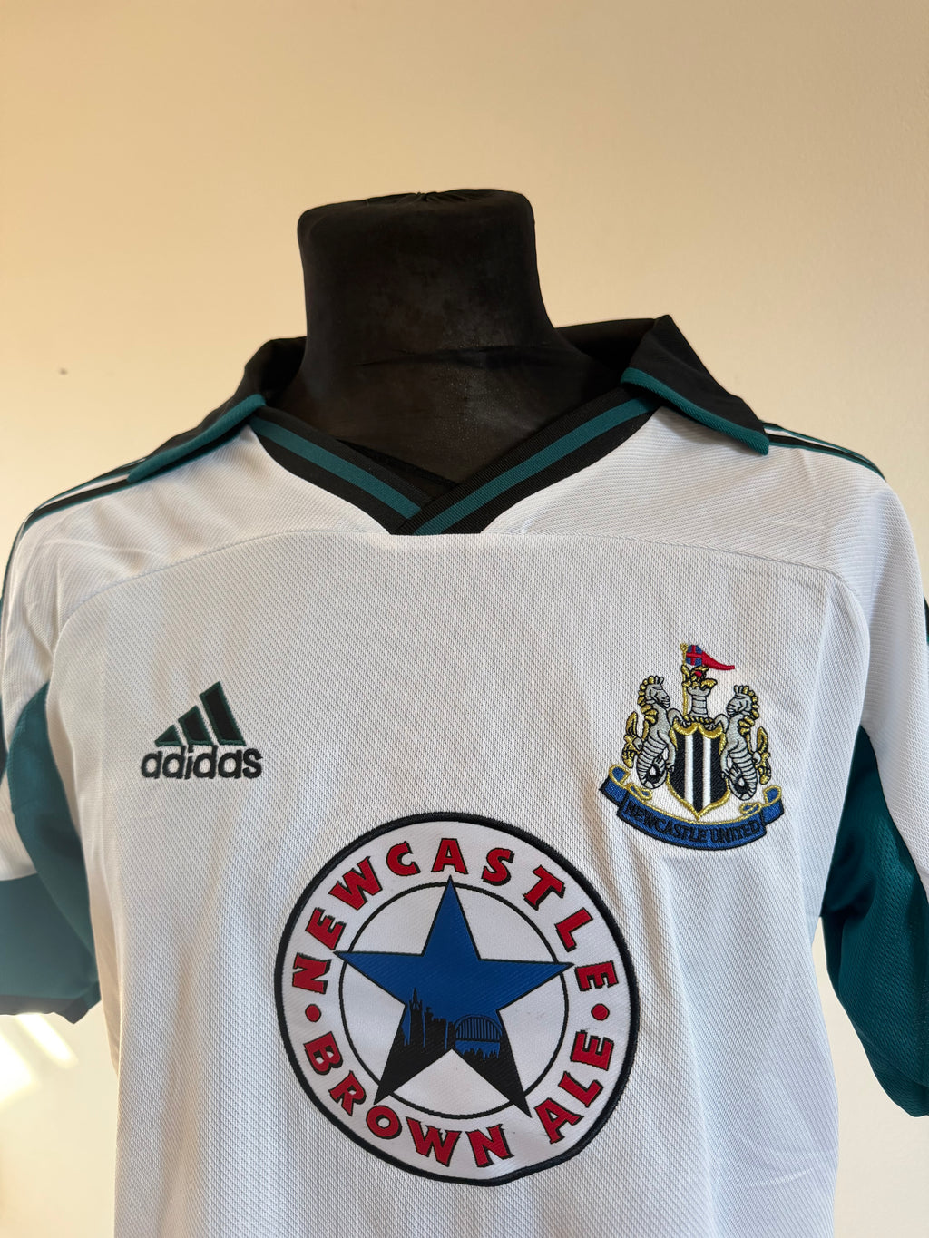 Newcastle Adidas away dres 1999–2000