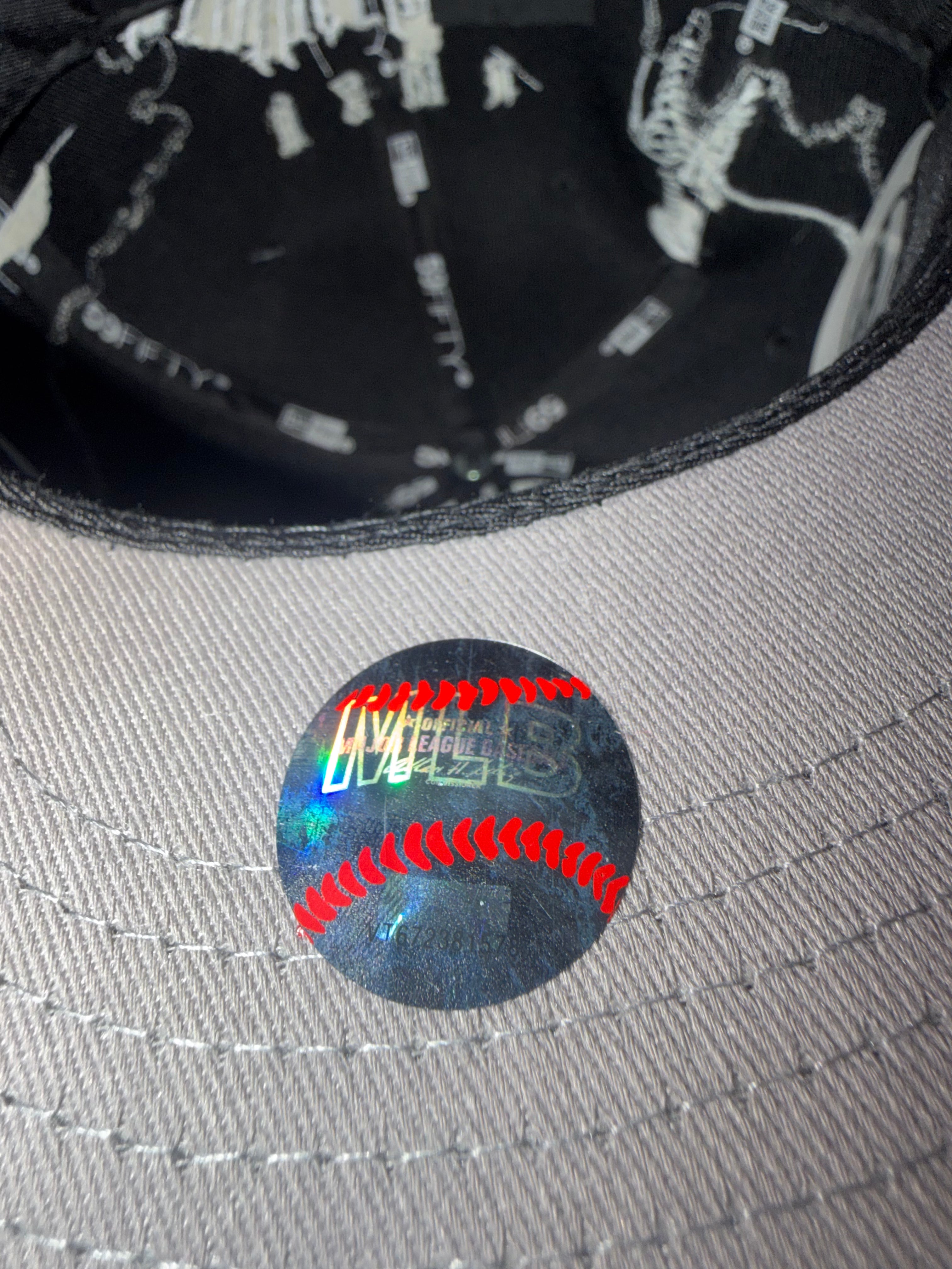 New Era 59FIFTY Philadelphia Phillies Black skeleton